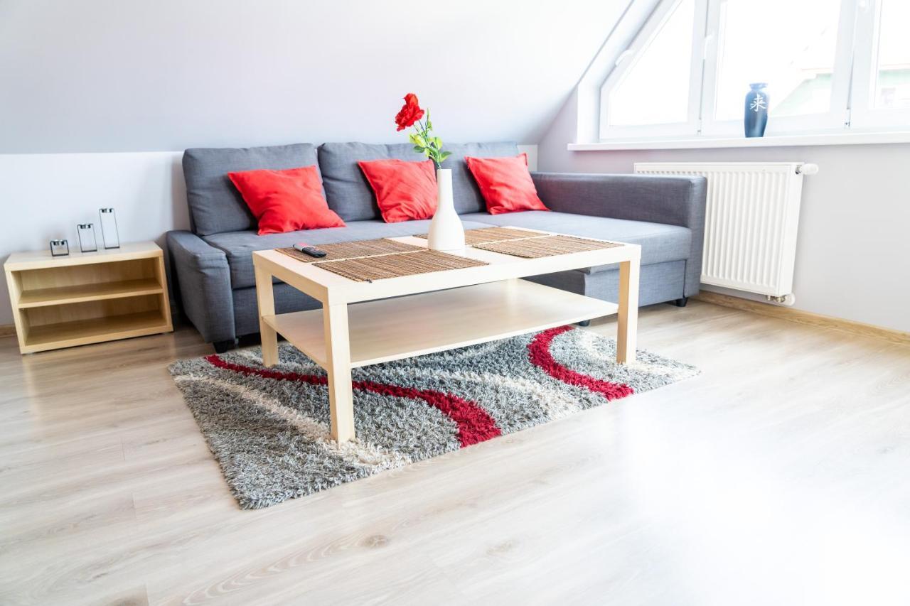 Apartament Widok Cieplice Apartment Jelenia Gora Bagian luar foto